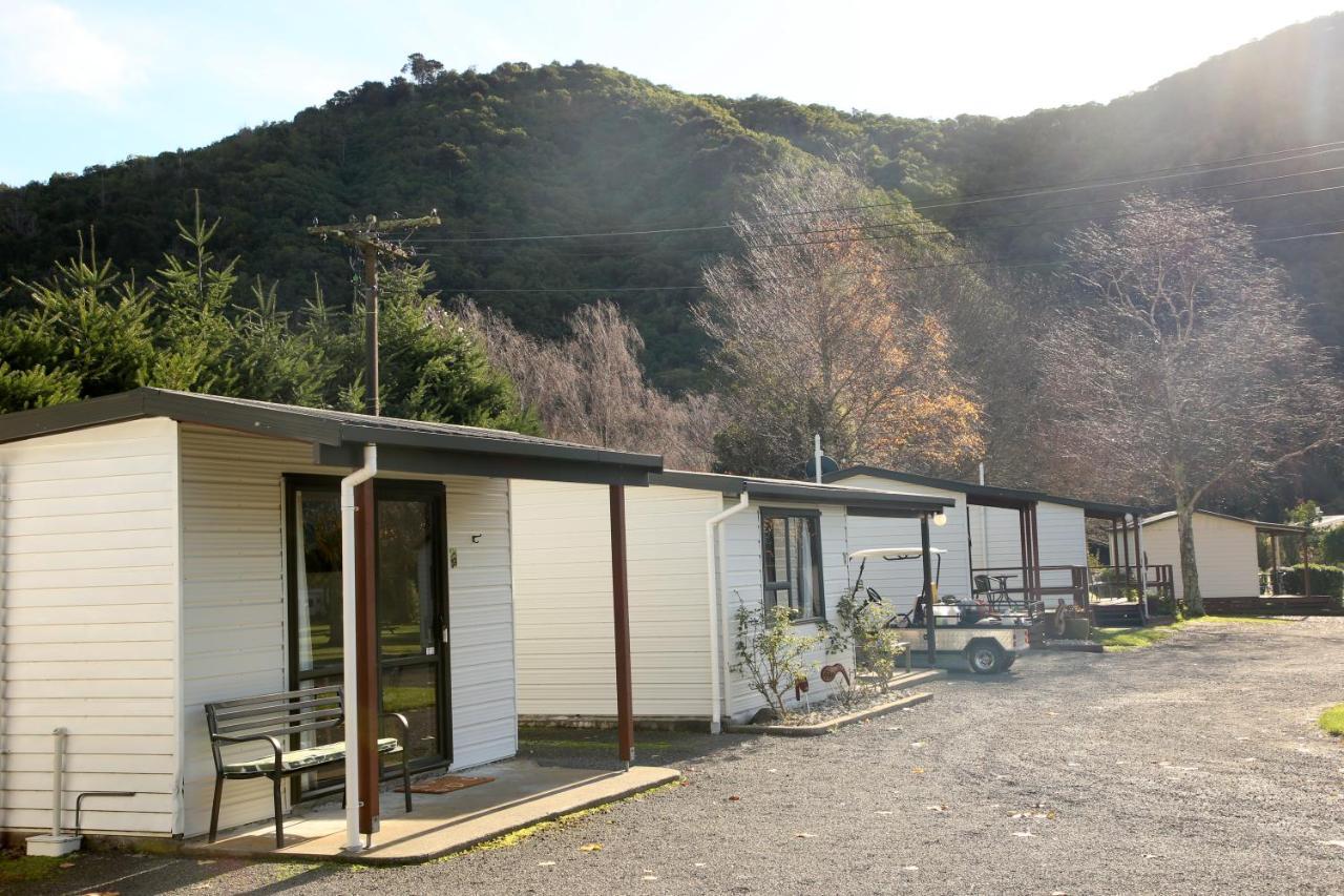 Parklands Marina Holiday Park Picton Exterior photo