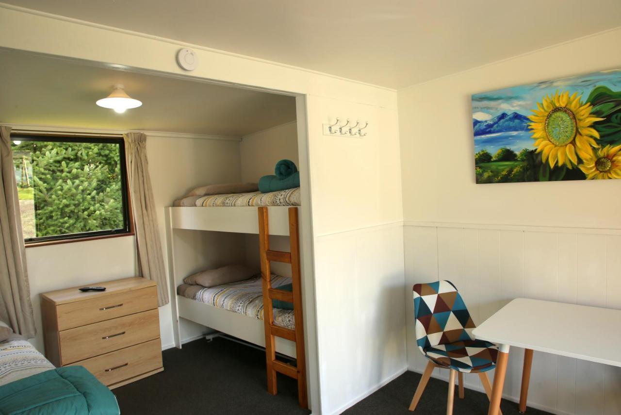 Parklands Marina Holiday Park Picton Exterior photo