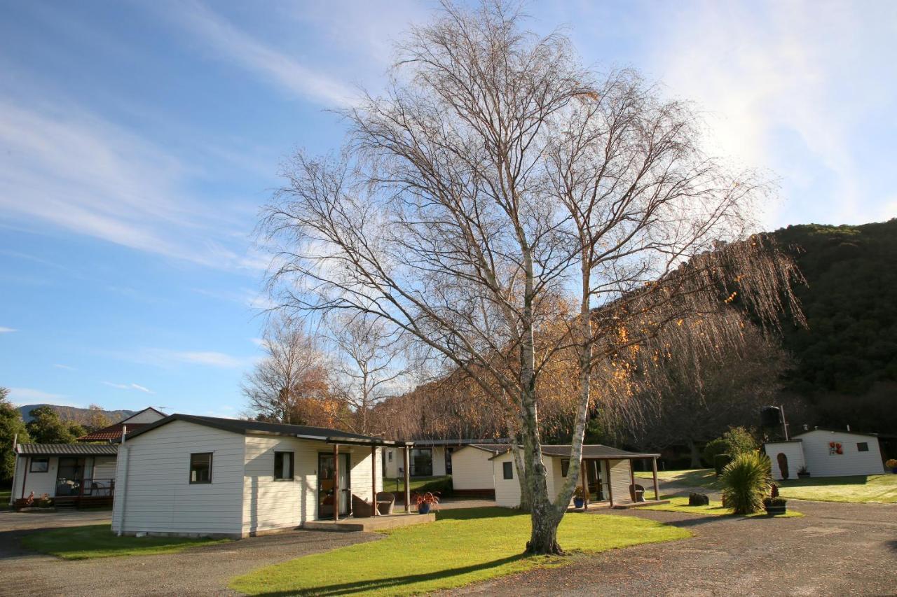 Parklands Marina Holiday Park Picton Exterior photo