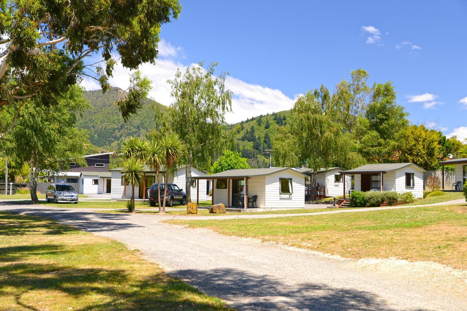 Parklands Marina Holiday Park Picton Exterior photo