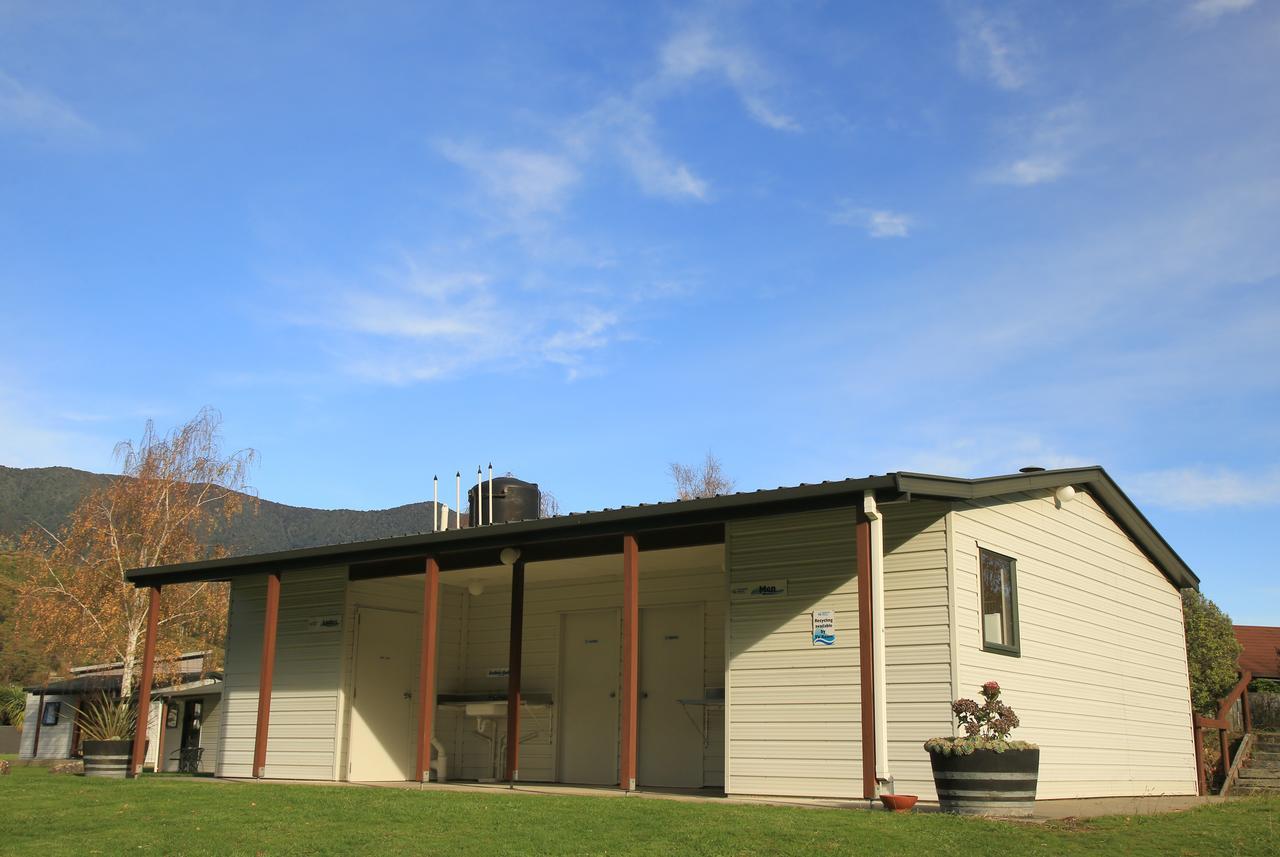 Parklands Marina Holiday Park Picton Exterior photo