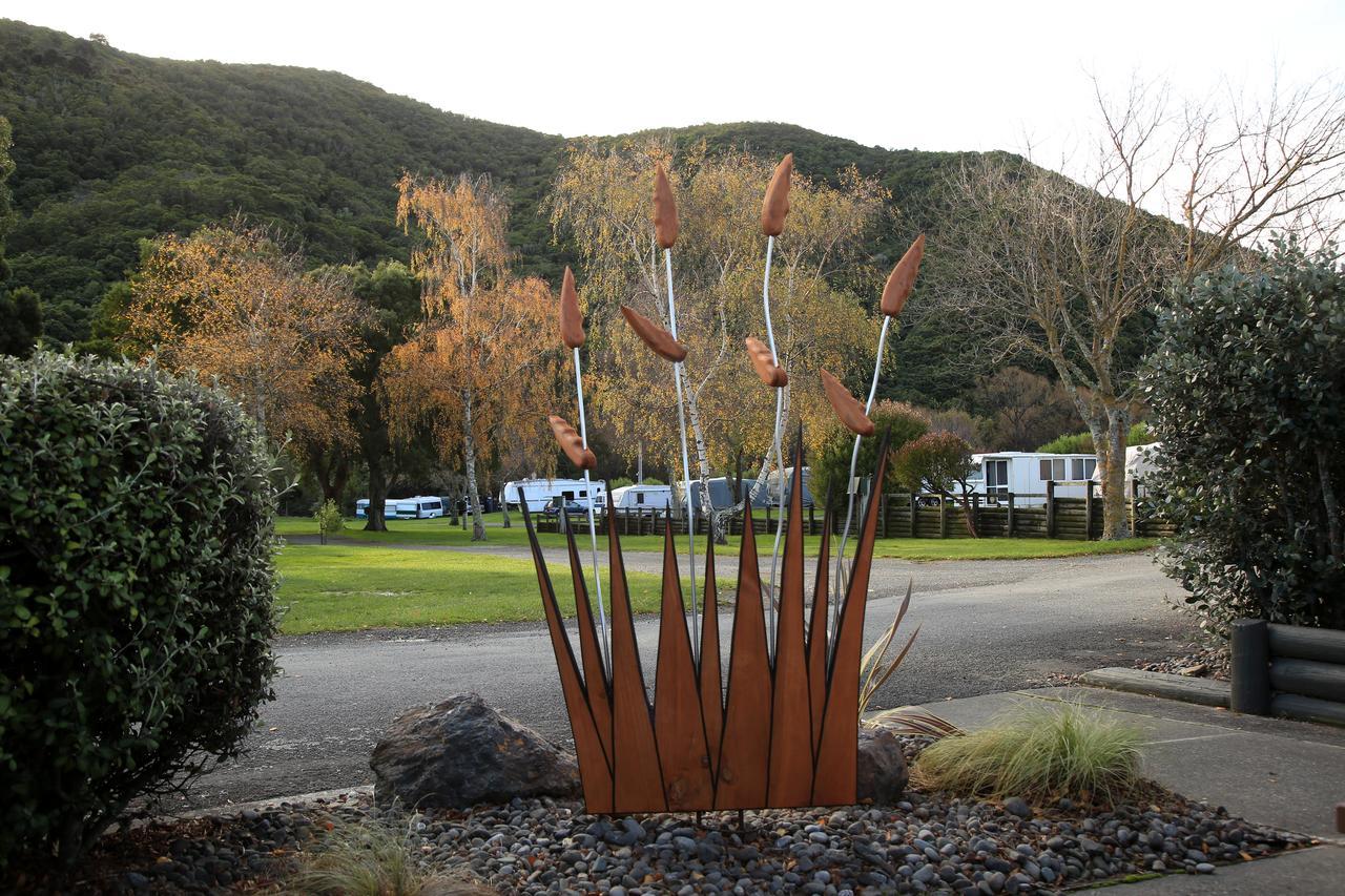 Parklands Marina Holiday Park Picton Exterior photo